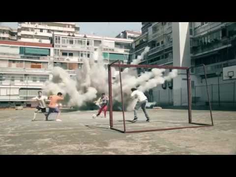 ¿Cuál es la canción de ‘Champions Total’?