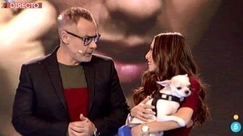 El perro de Ivy muerde a Jordi González durante ‘El debate de GH’