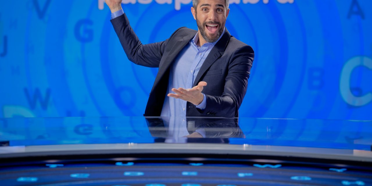 Roberto Leal posa como nuevo presentador de ‘Pasapalabra’